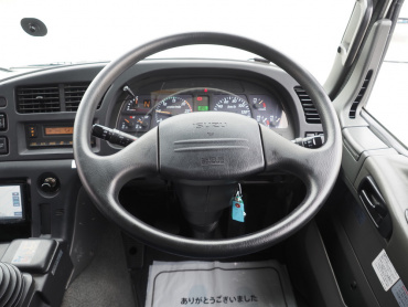 いすゞ ギガ 冷凍バン 大型 QKG-CYL77A 年式 H25 [写真28]