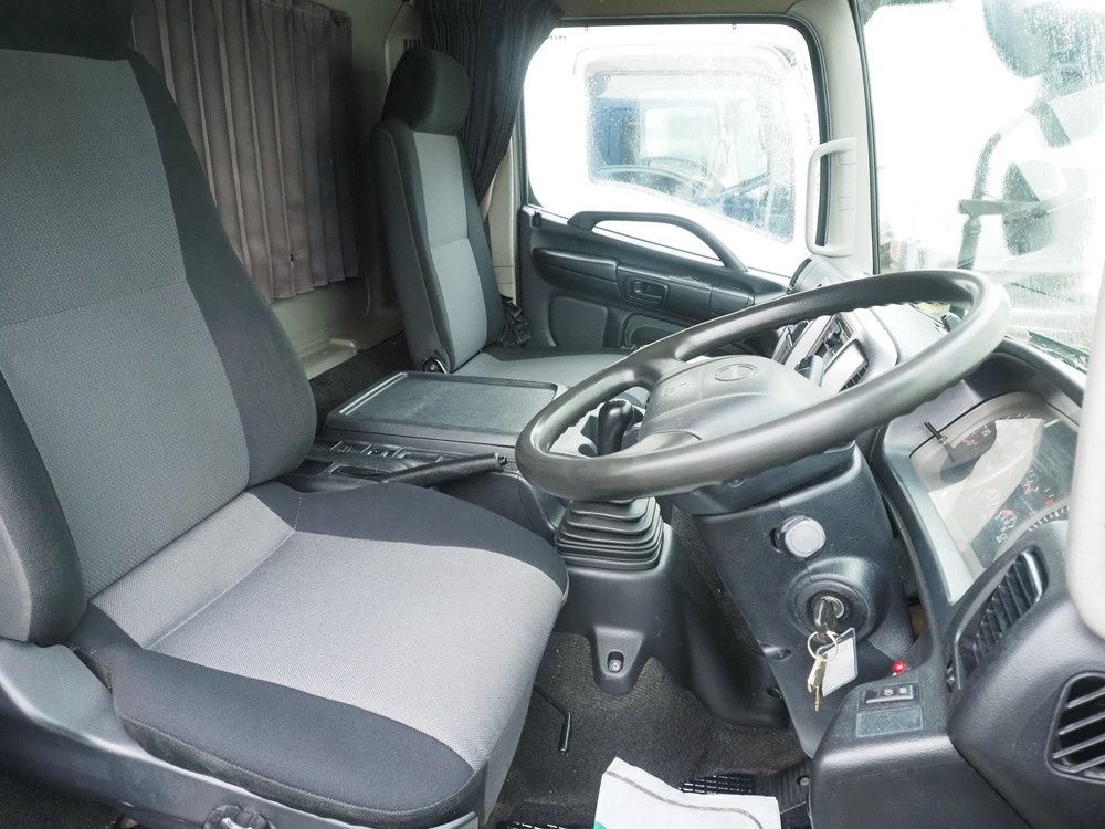 日野 レンジャープロ 冷凍バン 中型 TKG-FC9JKAG 年式 H25[写真26]