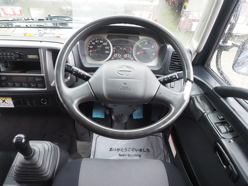 日野 レンジャープロ 冷凍バン 中型 TKG-FC9JKAG 年式 H25[写真28]