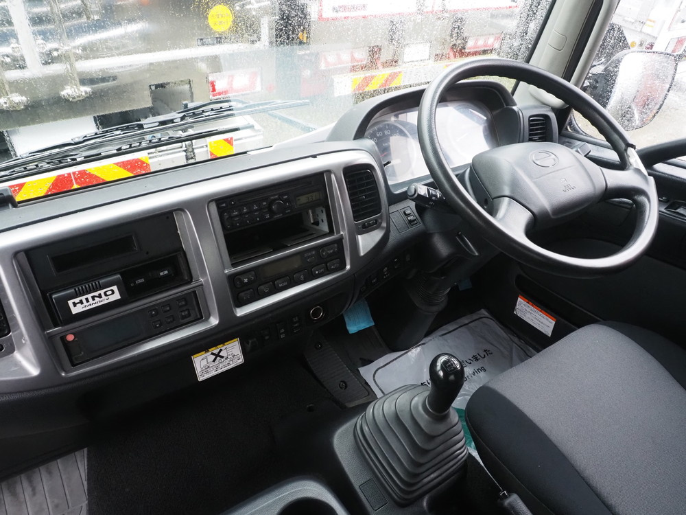 日野 レンジャープロ 冷凍バン 中型 TKG-FC9JKAG 年式 H25[写真29]