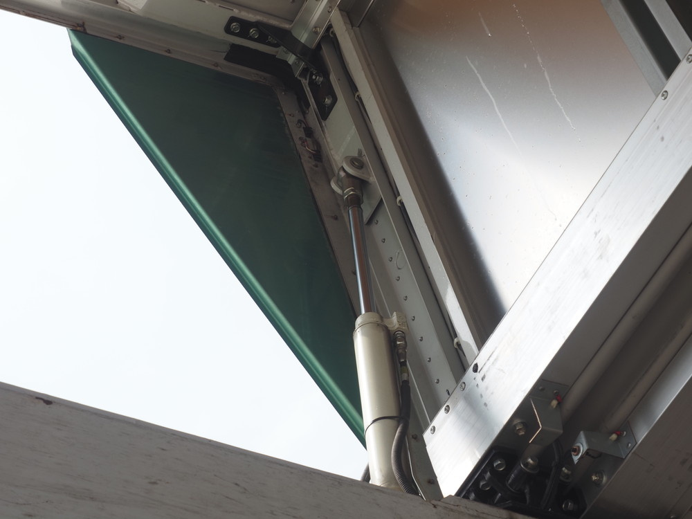 日野 プロフィア ウイング車 大型 QPG-FW1EXEG 年式 H27[写真17]