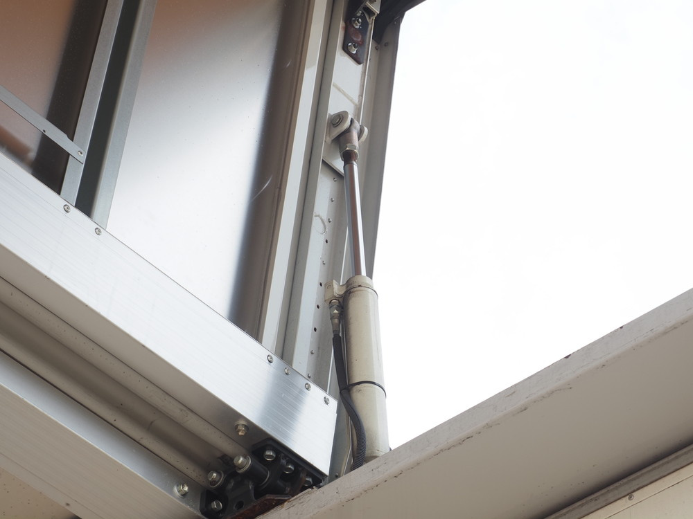 日野 プロフィア ウイング車 大型 QPG-FW1EXEG 年式 H27[写真18]