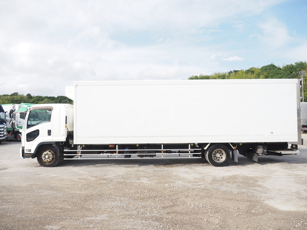 いすゞ フォワード 冷凍バン 中増t QKG-FTR34T2 年式 H29[写真11]