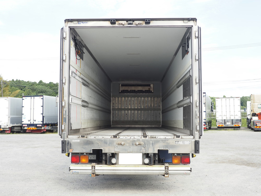 いすゞ フォワード 冷凍バン 中増t QKG-FTR34T2 年式 H29[写真14]