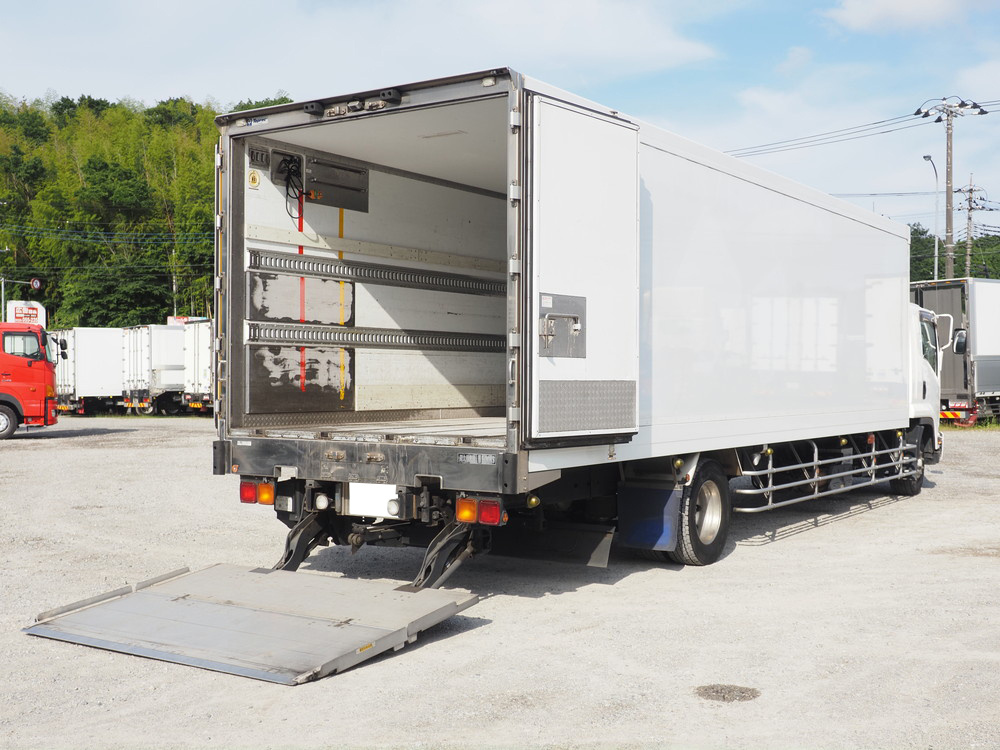 いすゞ フォワード 冷凍バン 中増t QKG-FTR34T2 年式 H29[写真20]