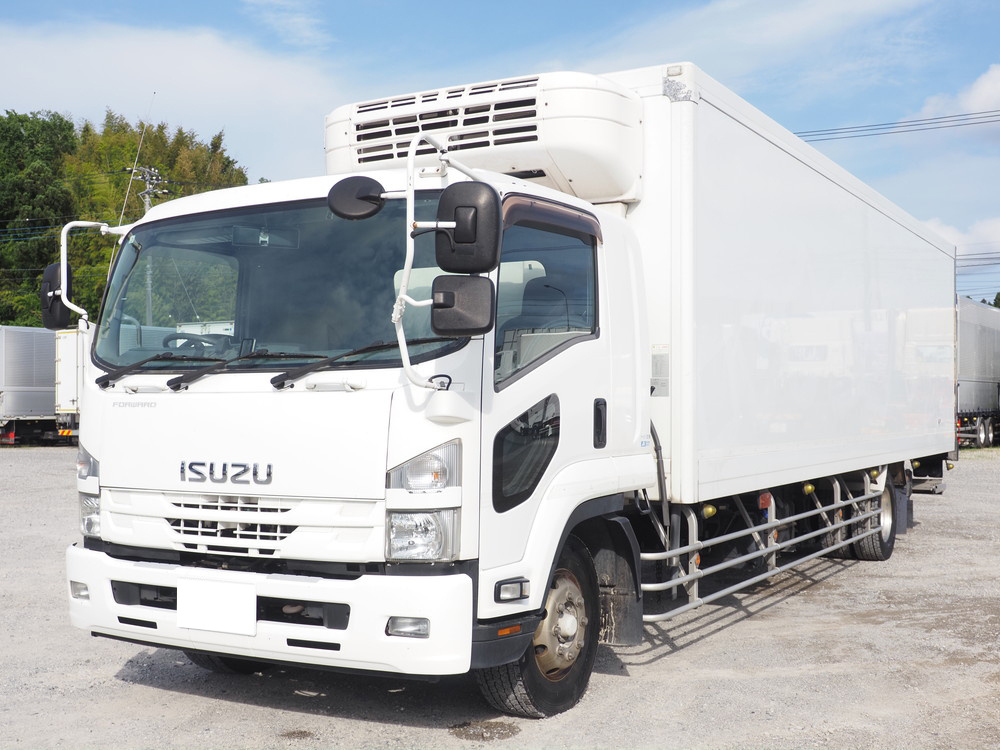 いすゞ フォワード 冷凍バン 中増t QKG-FTR34T2 年式 H29[写真01]