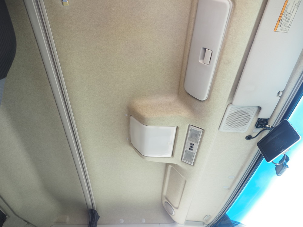 三菱ふそう スーパーグレート ウイング車 大型 QKG-FS54VZ 年式 H25[写真37]