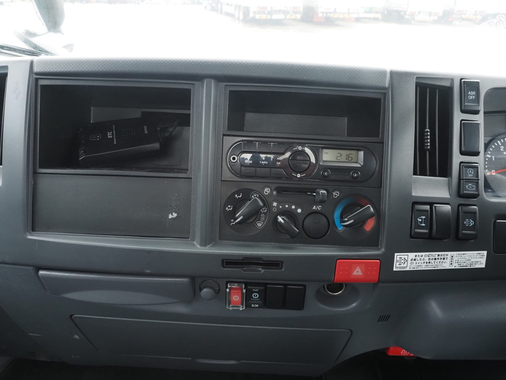 いすゞ エルフ 平ボディ 小型 TRG-NLR85AR 年式 H29[写真24]