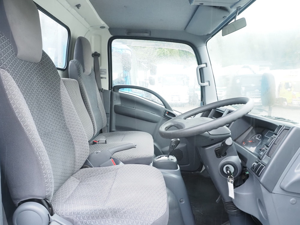 いすゞ エルフ 平ボディ 小型 TRG-NLR85AR 年式 H29[写真20]