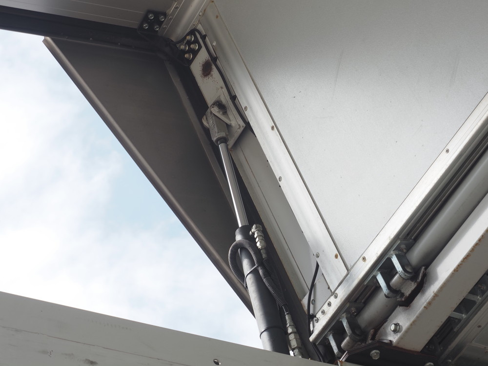 三菱ふそう スーパーグレート ウイング車 大型 QPG-FS64VZ 年式 H28[写真16]