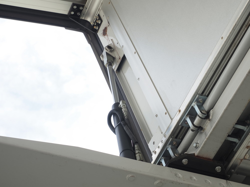 三菱ふそう スーパーグレート ウイング車 大型 QPG-FS64VZ 年式 H28[写真11]