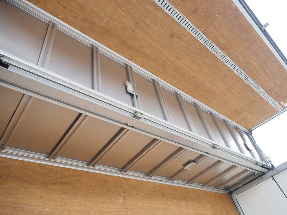 いすゞ フォワード ウイング車 中型 TKG-FRR90S2 年式 H28[写真20]