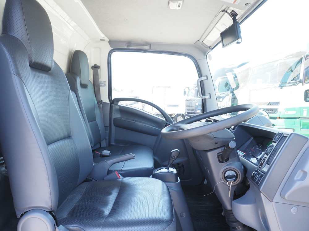 いすゞ エルフ バン車 小型 2RG-NLR88AN 年式 R2[写真15]