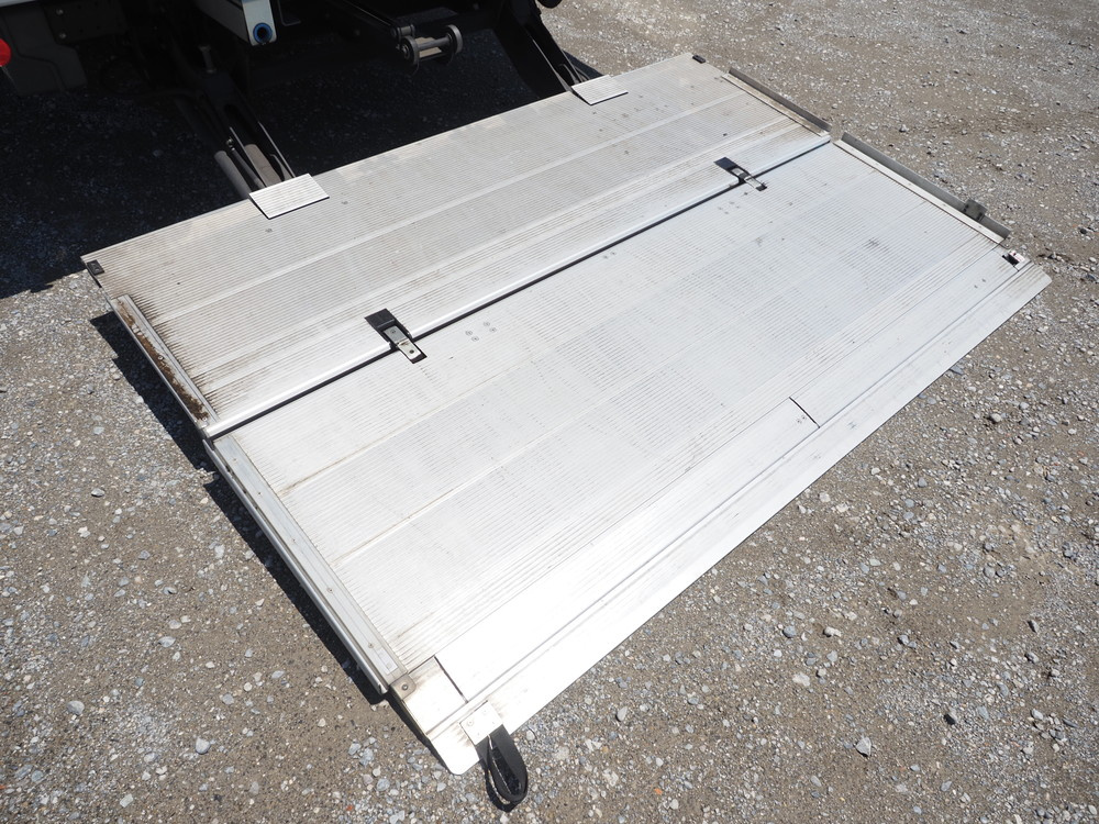 いすゞ フォワード 冷凍ウイング 中型 2RG-FRR90S2 年式 R1[写真27]