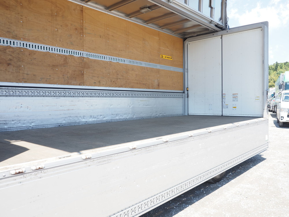 いすゞ フォワード 冷凍ウイング 中型 2RG-FRR90S2 年式 R1[写真18]