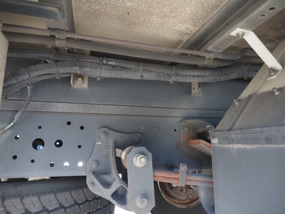 いすゞ エルフ 冷凍バン 小型 TPG-NPR85AN 年式 H27[写真28]