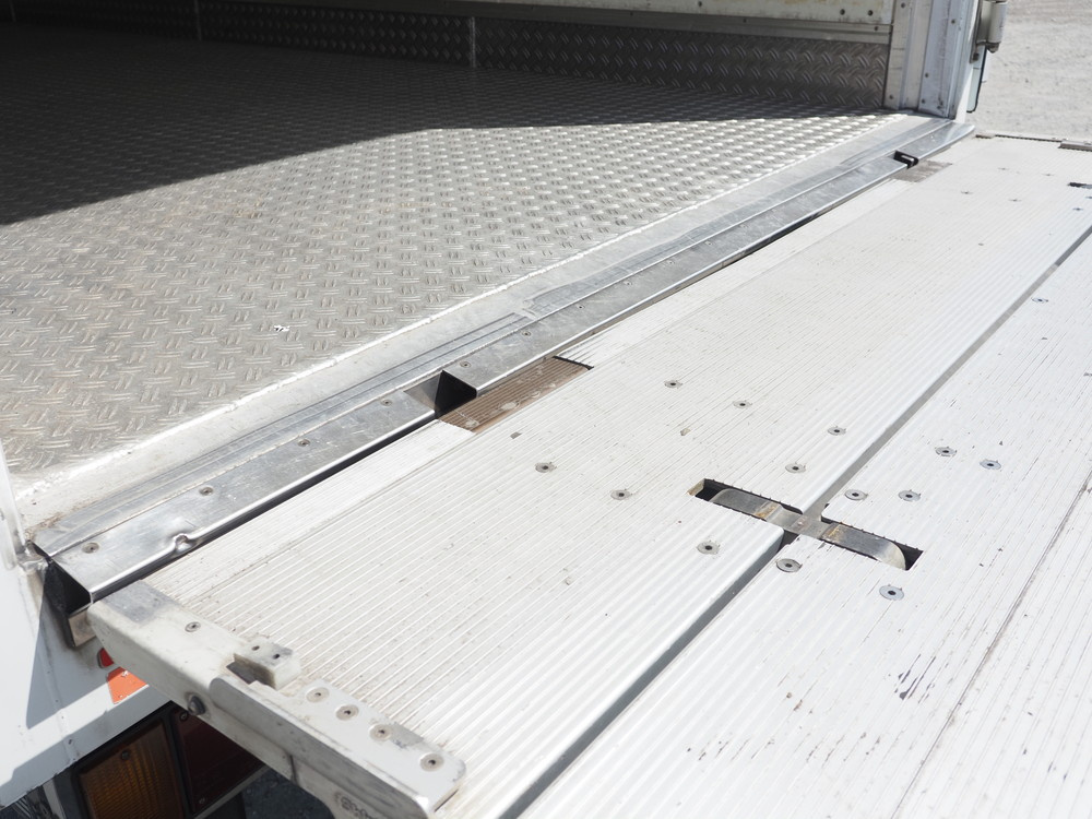 いすゞ エルフ 冷凍バン 小型 TPG-NPR85AN 年式 H28[写真21]