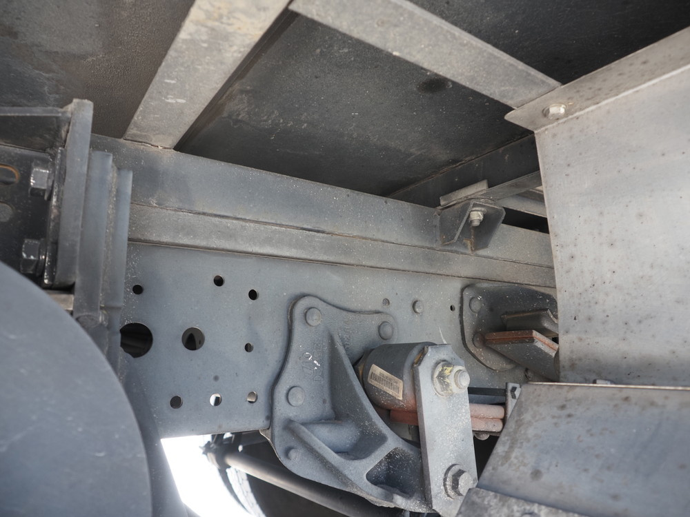 いすゞ エルフ 冷凍バン 小型 TPG-NPR85AN 年式 H28[写真29]