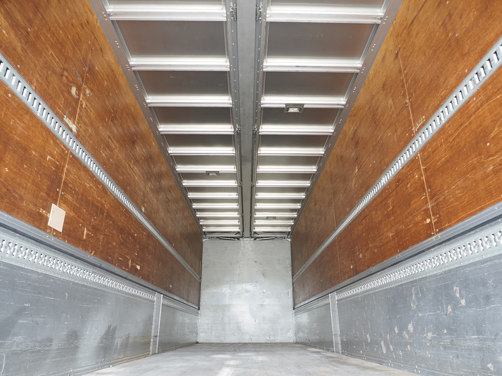 いすゞ ギガ ウイング車 大型 LKG-CYJ77A 年式 H24[写真25]