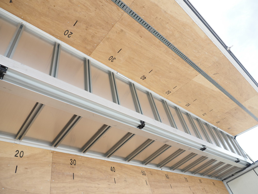 日野 グランドプロフィア ウイング車 大型 2DG-FW1AHG 年式 R2[写真19]