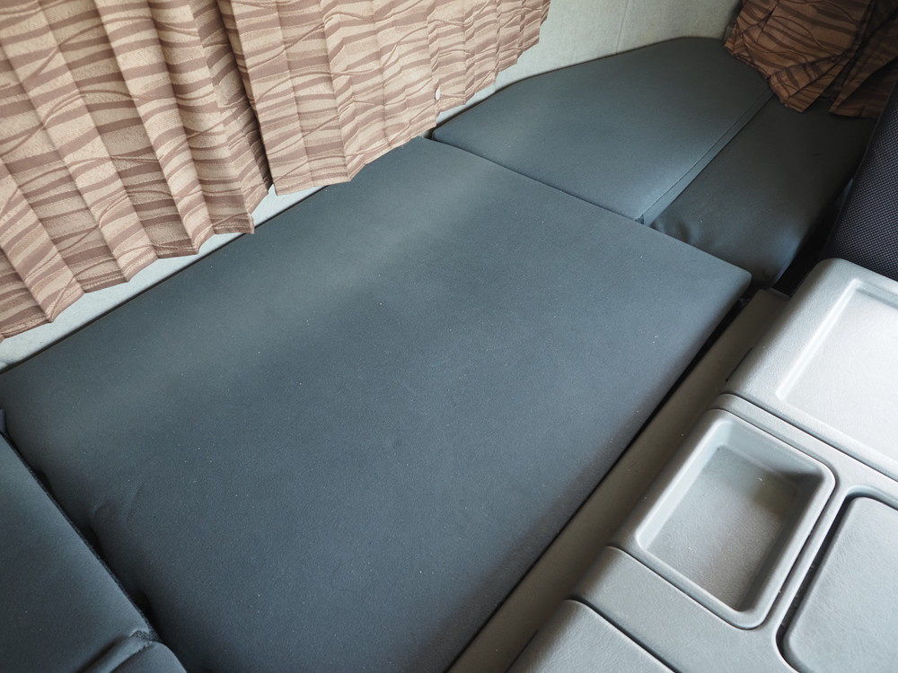 三菱ふそう スーパーグレート 冷凍バン 大型 QPG-FU65VZ 年式 H27[写真34]