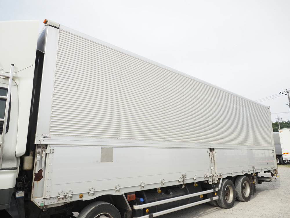 いすゞ ギガ ウイング車 大型 LKG-CYJ77A 年式 H24[写真15]