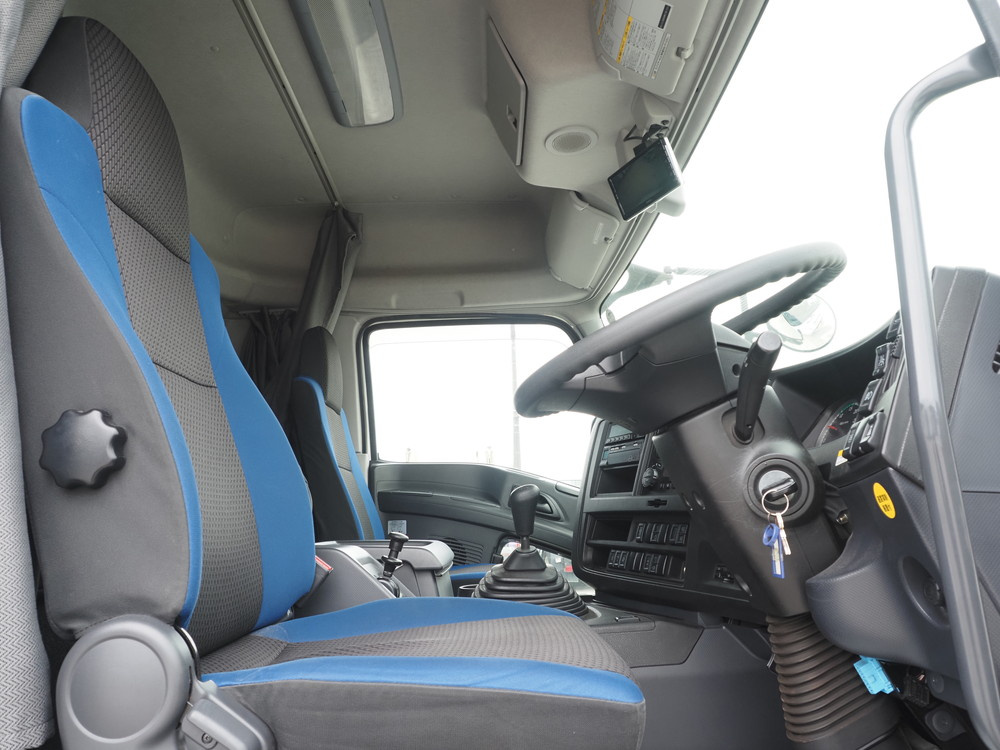 いすゞ ギガ ウイング車 大型 2PG-CYJ77C 年式 R2[写真29]