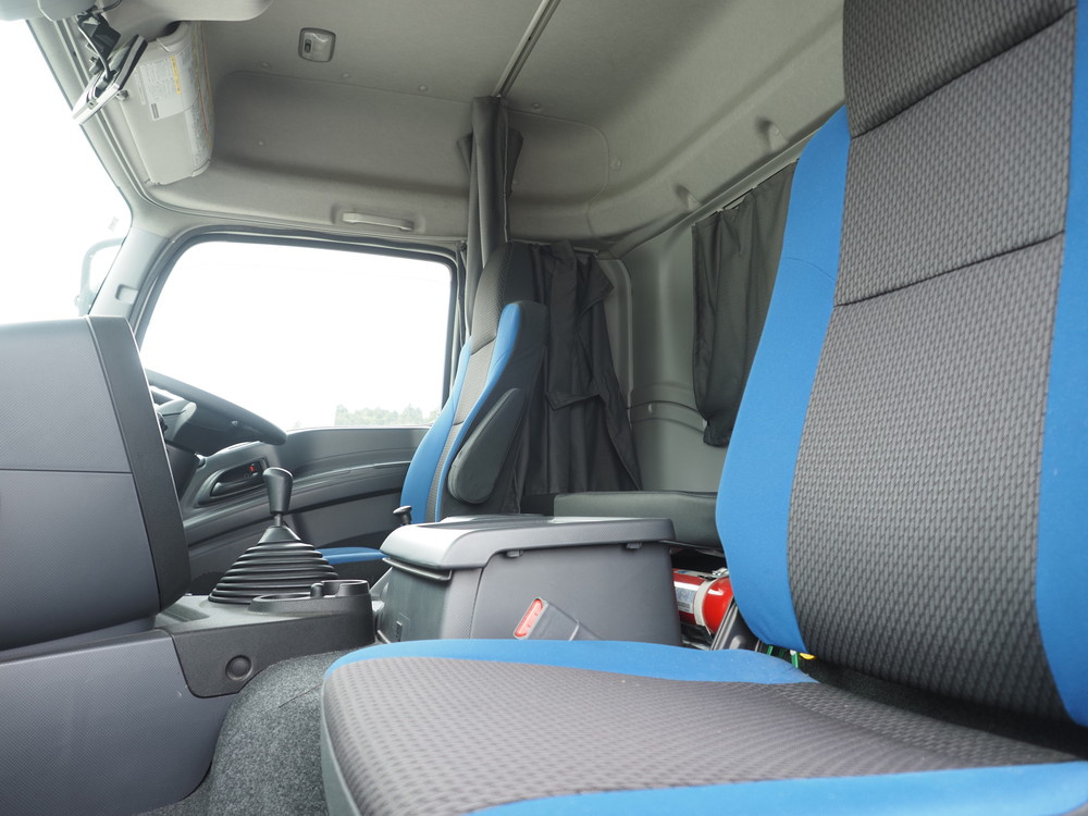 いすゞ ギガ ウイング車 大型 2PG-CYJ77C 年式 R2[写真38]