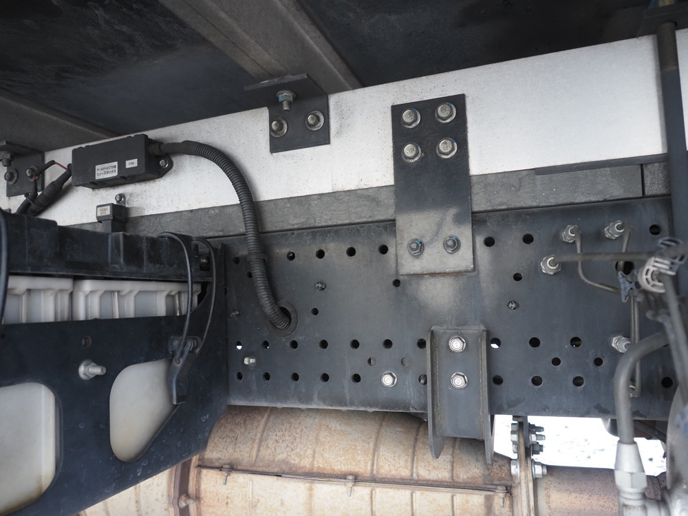 いすゞ フォワード 冷凍バン 中型 TKG-FRR90T2 年式 H29[写真37]