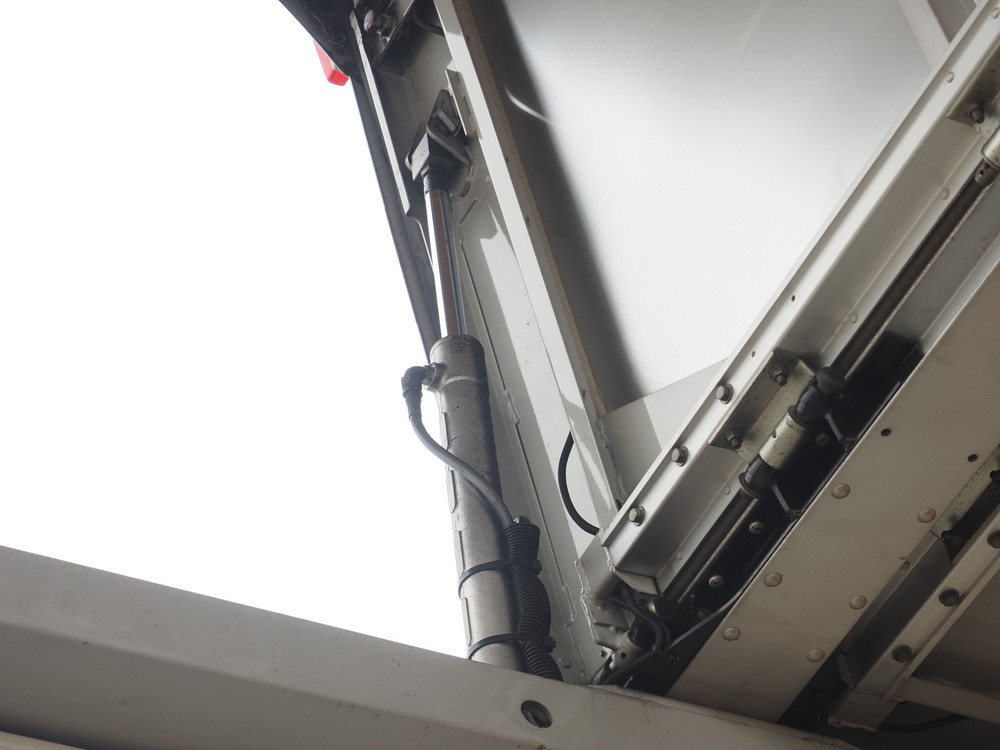 いすゞ フォワード ウイング車 中型 TKG-FRR90T2 年式 H25[写真13]