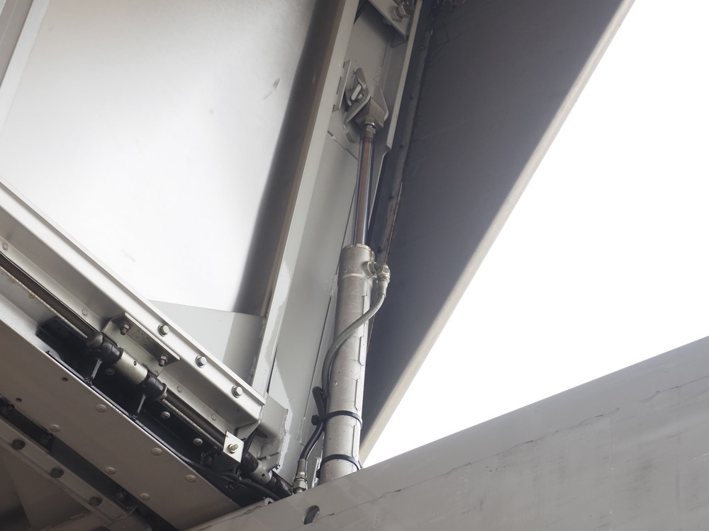 いすゞ フォワード ウイング車 中型 TKG-FRR90T2 年式 H25[写真12]