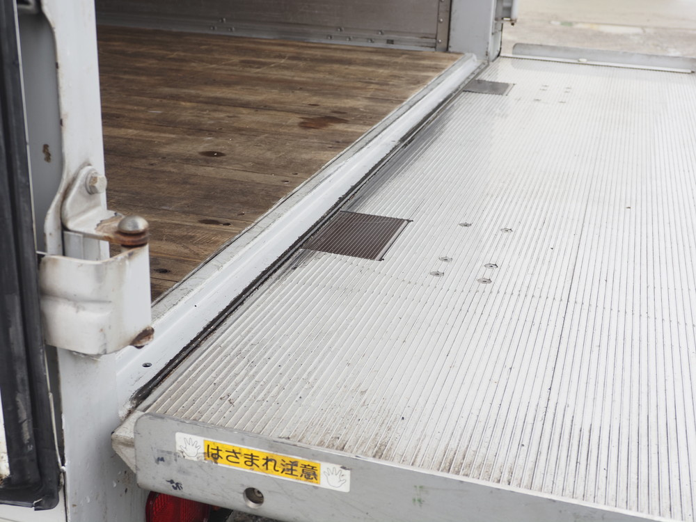 いすゞ フォワード ウイング車 中型 TKG-FRR90T2 年式 H25[写真30]