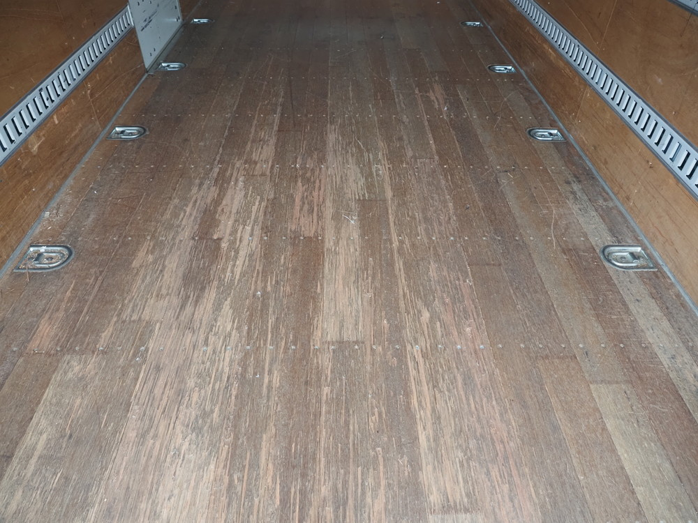 いすゞ エルフ バン車 小型 BKG-NPR85AN 年式 H23[写真12]