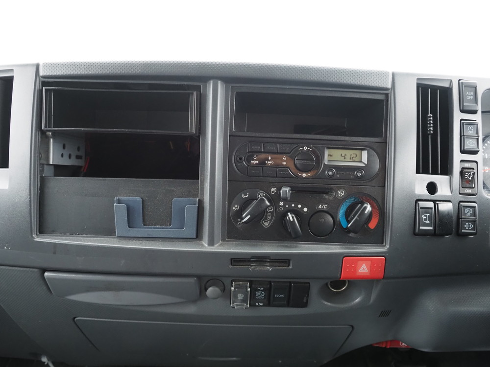 いすゞ エルフ バン車 小型 TRG-NPR85AN 年式 H29[写真25]