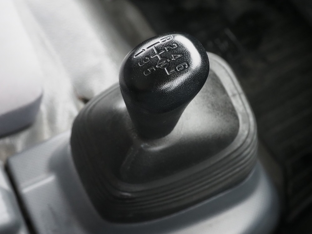 いすゞ エルフ バン車 小型 TRG-NPR85AN 年式 H29[写真24]