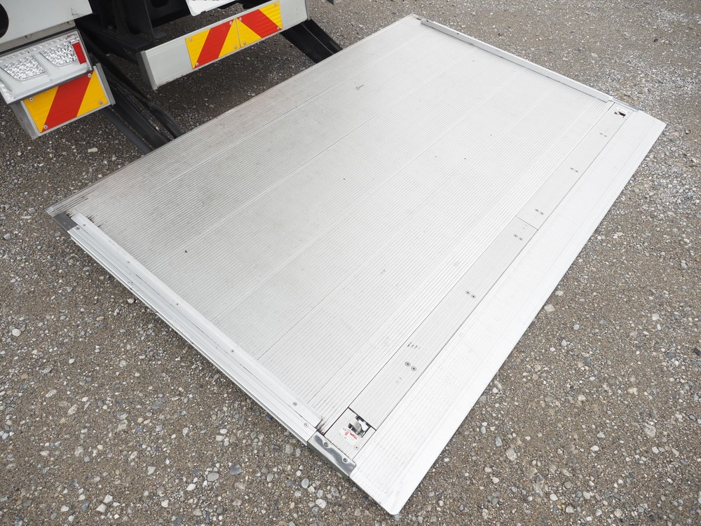 いすゞ フォワード ウイング車 中型 2RG-FRR90T2 年式 R3[写真29]