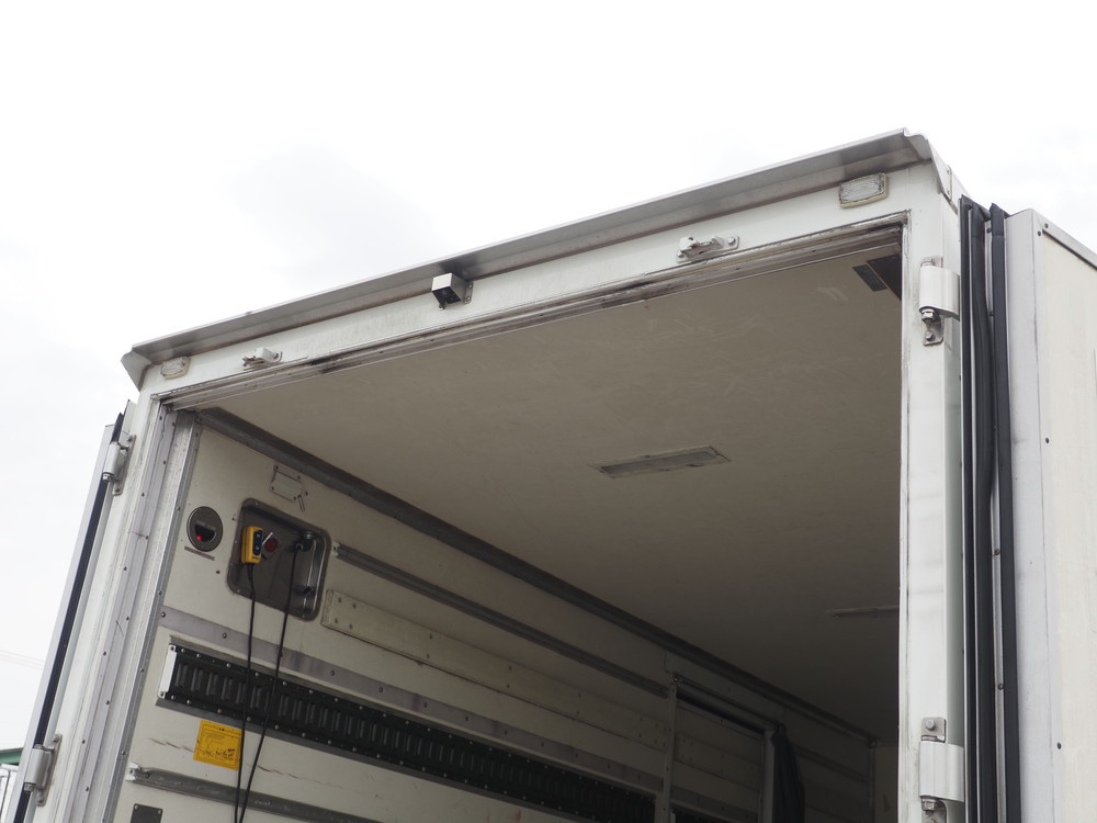 いすゞ エルフ 冷凍バン 小型 TKG-NPR85AN 年式 H26[写真16]