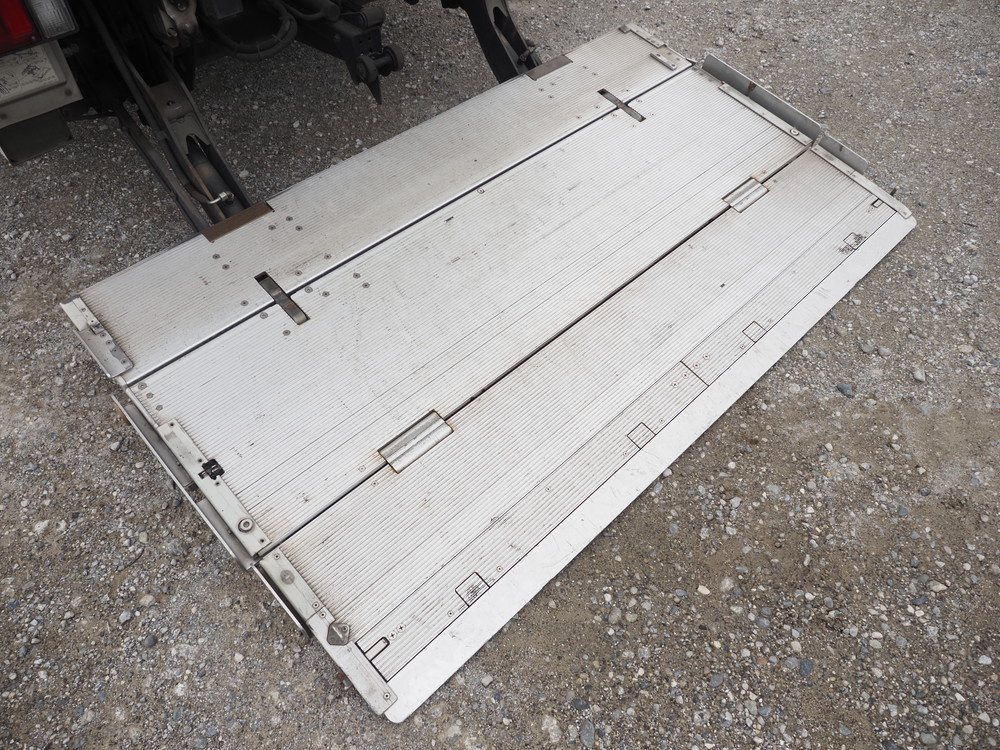 いすゞ エルフ 冷凍バン 小型 TKG-NPR85AN 年式 H26[写真21]