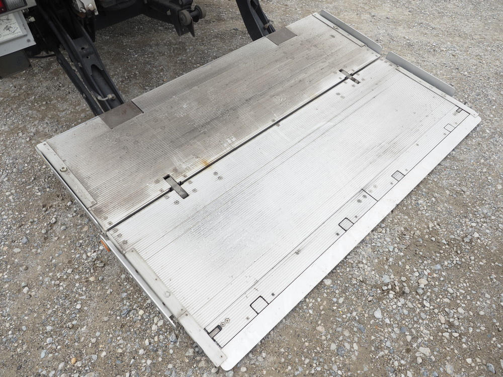 いすゞ エルフ 冷凍バン 小型 TPG-NPR85AN 年式 H29[写真22]