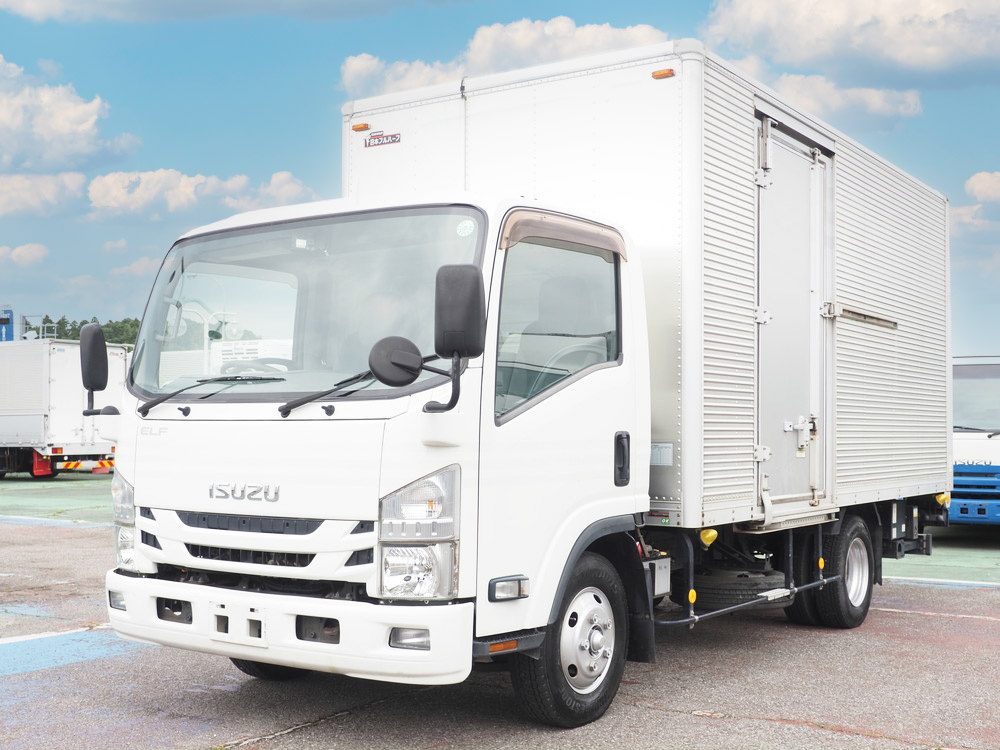 いすゞ エルフ バン車 小型 TRG-NPR85AN 年式 H29[写真01]