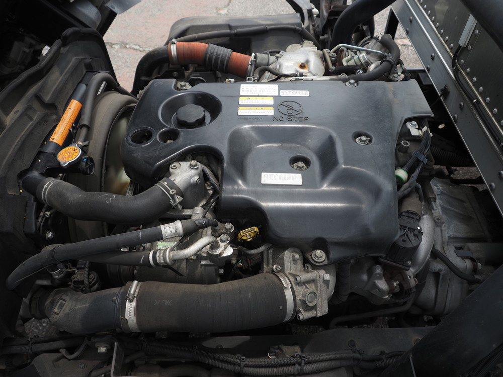 いすゞ エルフ バン車 小型 TRG-NPR85AN 年式 H29[写真33]