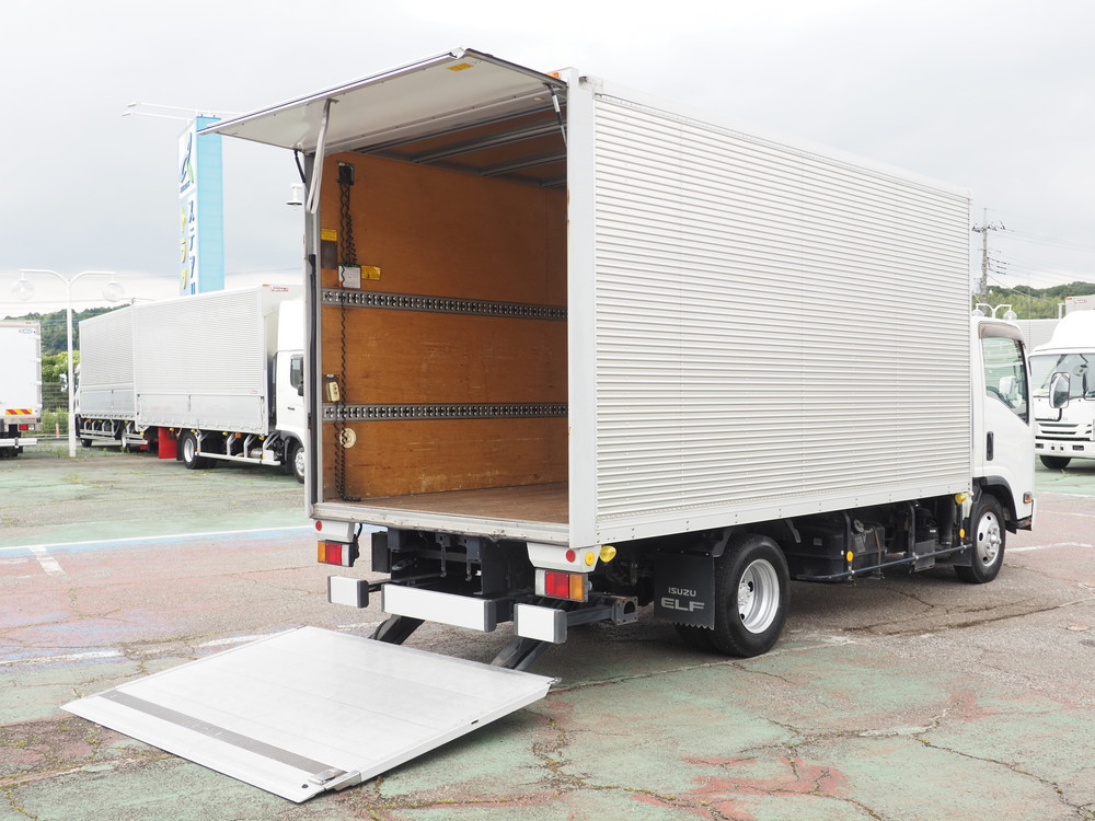 いすゞ エルフ バン車 小型 TRG-NPR85AN 年式 H29[写真16]