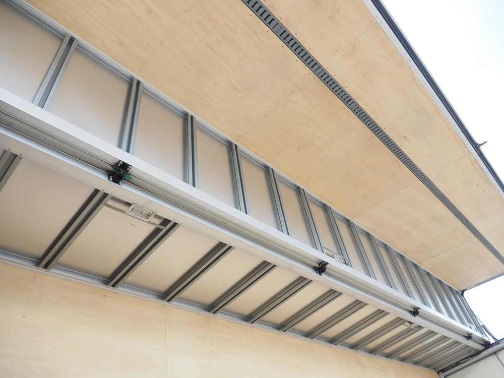 日野 プロフィア ウイング車 大型 LKG-FW1EXBG 年式 H24[写真19]