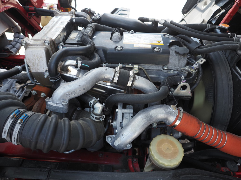 いすゞ フォワード 冷凍バン 中型 TKG-FRR90T2 年式 H28[写真46]