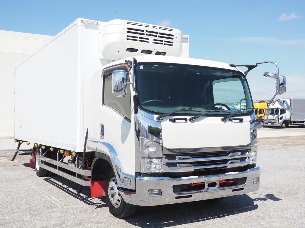 いすゞ フォワード 冷凍バン 中型 TKG-FRR90T2 年式 H28[写真03]