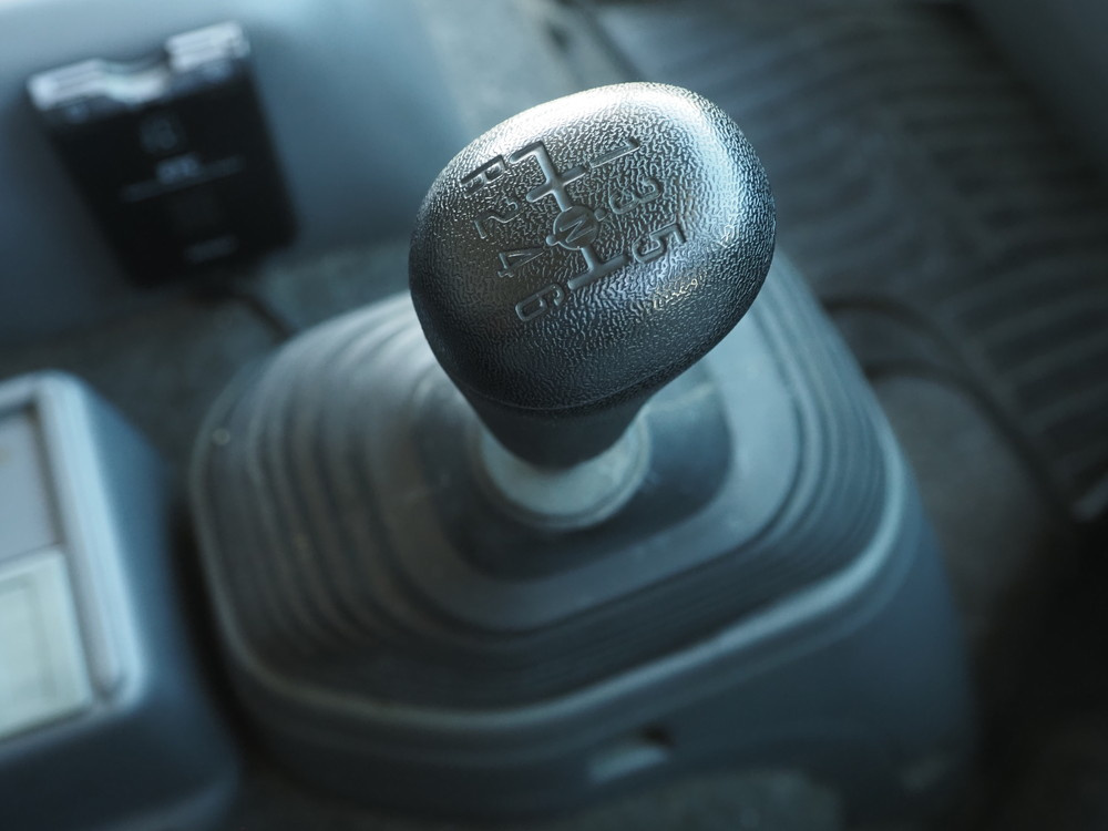 いすゞ フォワード 冷凍バン 中型 TKG-FRR90T2 年式 H28[写真30]