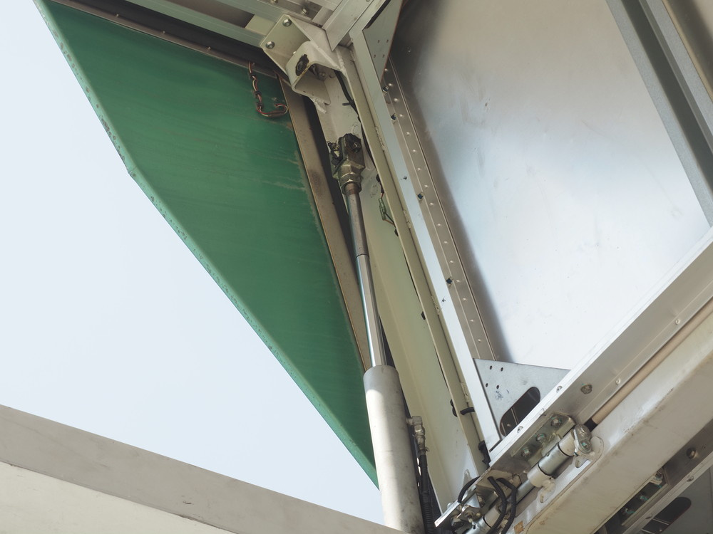 日野 プロフィア ウイング車 大型 LKG-FW1EXBG 年式 H24[写真16]