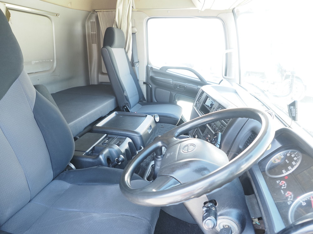 日野 プロフィア ウイング車 大型 LKG-FW1EXBG 年式 H24[写真31]