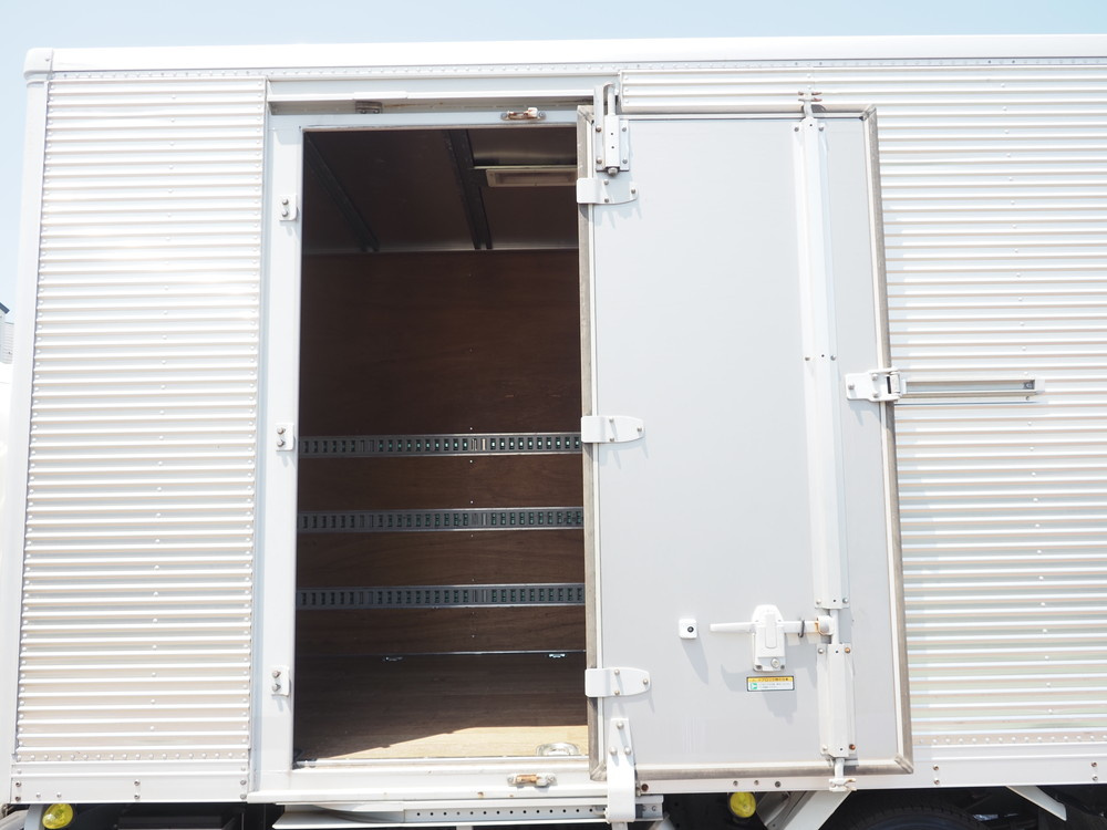 いすゞ エルフ バン車 小型 BKG-NPR85AN 年式 H23[写真08]