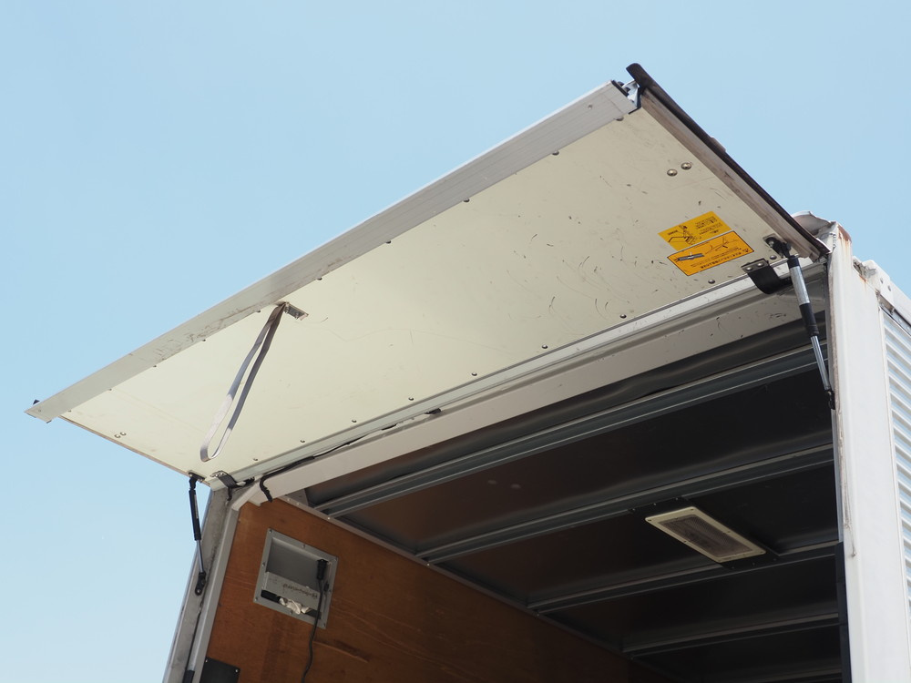 いすゞ エルフ バン車 小型 BKG-NPR85AN 年式 H23[写真10]